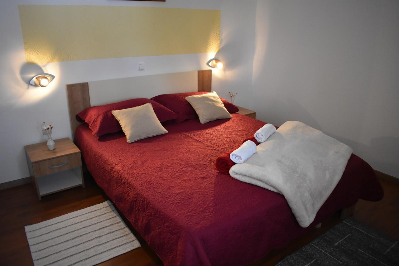 Guesthouse Samolov Vrhovine Zewnętrze zdjęcie