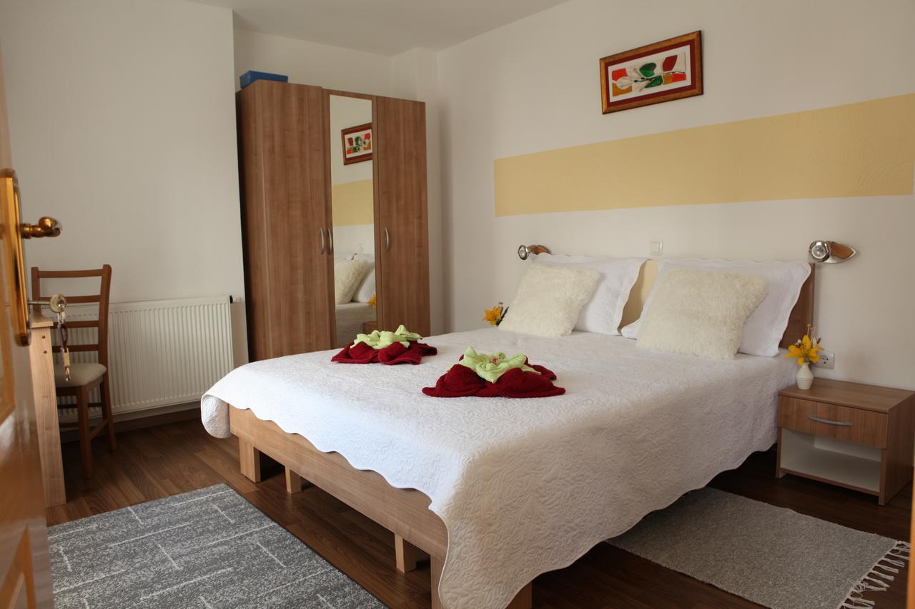Guesthouse Samolov Vrhovine Zewnętrze zdjęcie