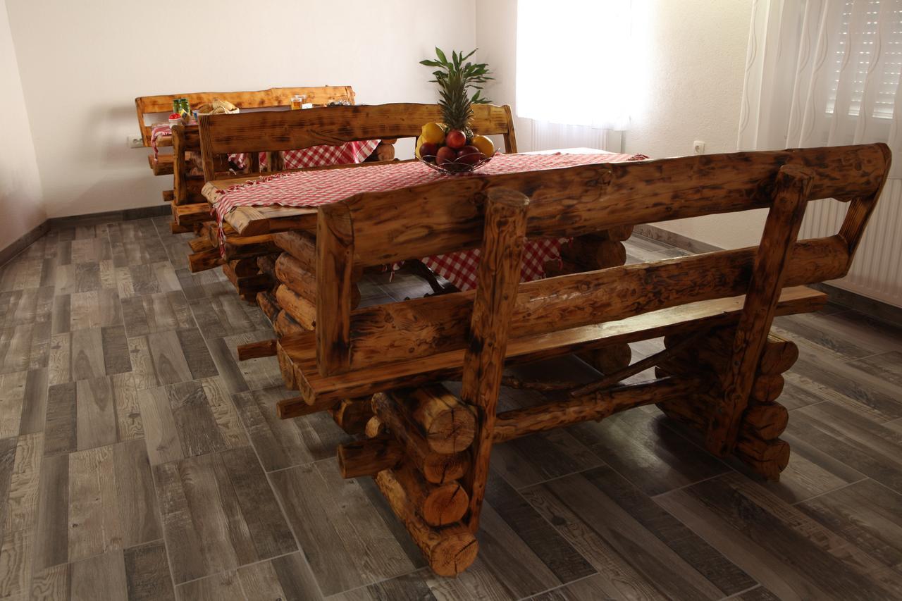 Guesthouse Samolov Vrhovine Zewnętrze zdjęcie