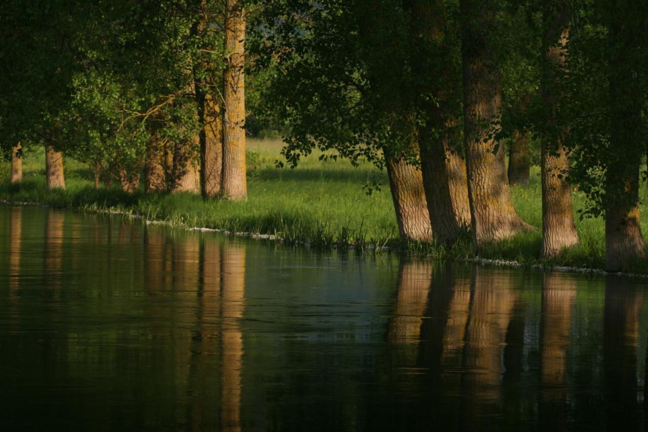 Guesthouse Samolov Vrhovine Zewnętrze zdjęcie