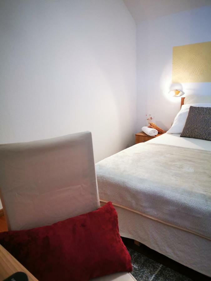 Guesthouse Samolov Vrhovine Zewnętrze zdjęcie