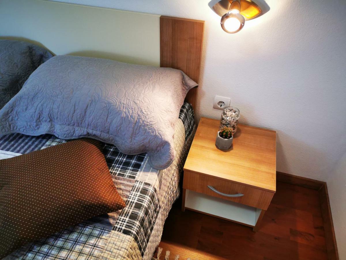 Guesthouse Samolov Vrhovine Zewnętrze zdjęcie